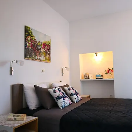Zadro Villa *